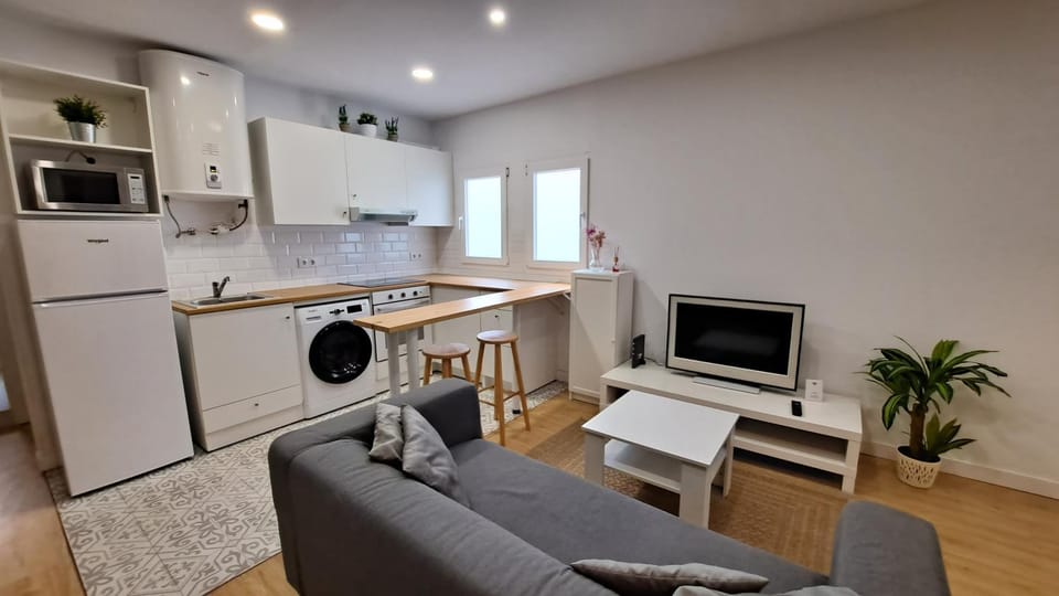 Kitchen or kitchenette, Living room