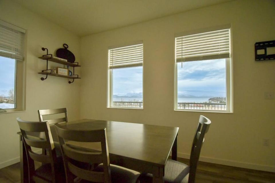 Halibut Hideaway at Kachemak Bay Kabins House in Homer