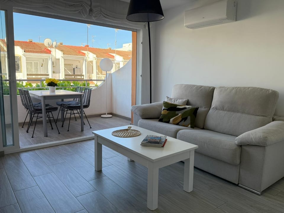 Apartamento pegado al mar . Apartment in Peniscola