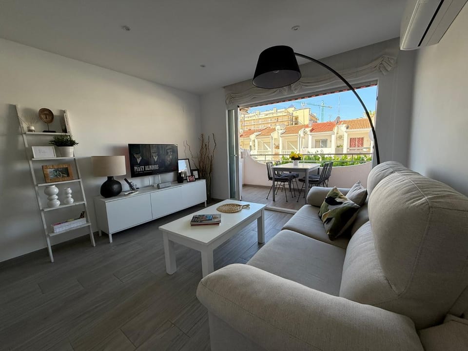 Apartamento pegado al mar . Apartment in Peniscola