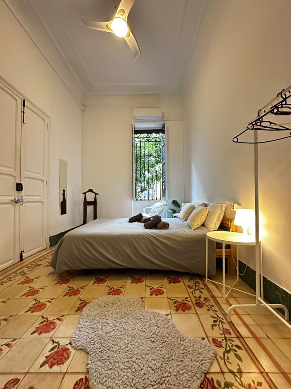 2-Habitación con Baño privado 1 cama de matrimonio Bed and Breakfast in Valencia