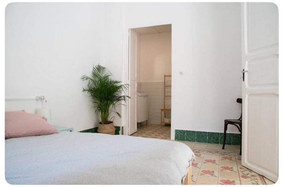 2-Habitación con Baño privado 1 cama de matrimonio Bed and Breakfast in Valencia
