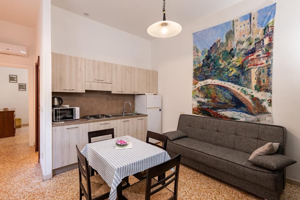 Casetta Monet - nel cuore della pedonale Apartment in Liguria