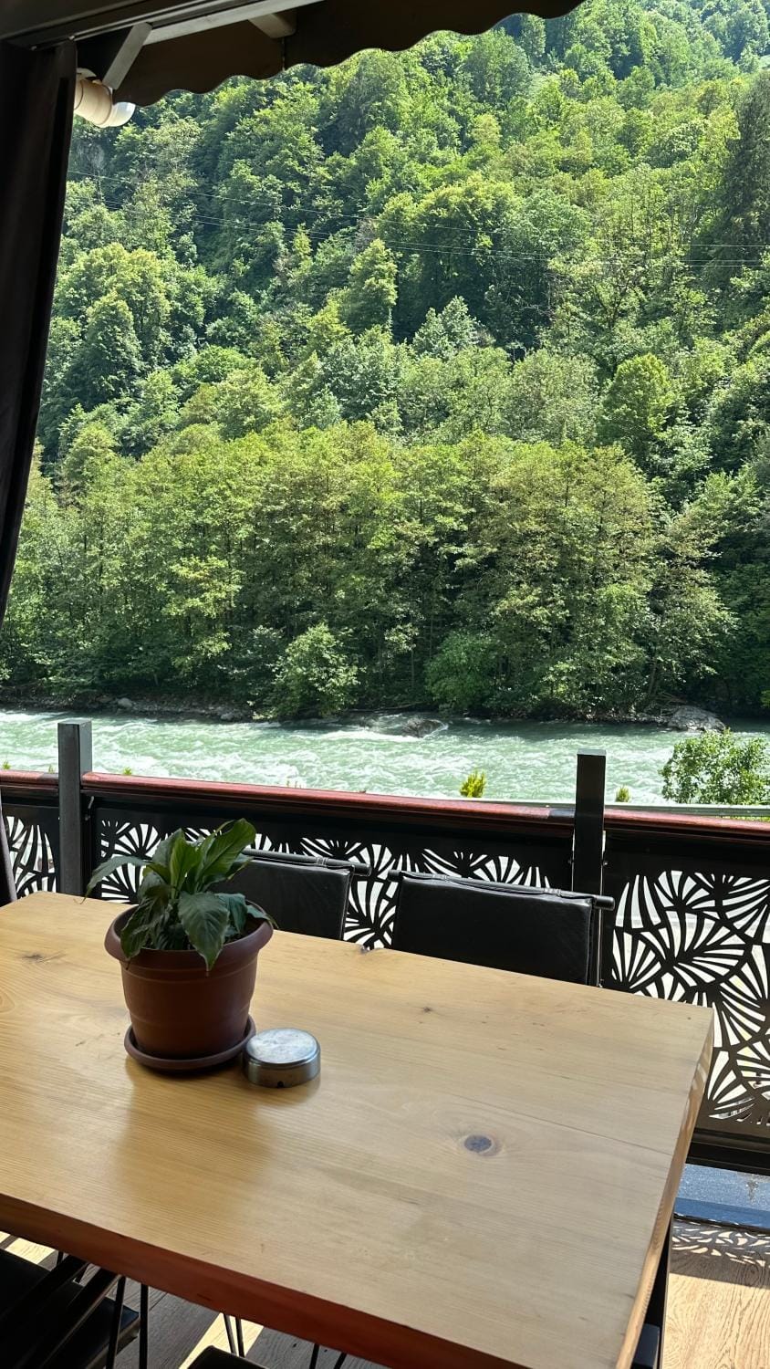 Day, Balcony/Terrace, Dining area, Mountain view, River view