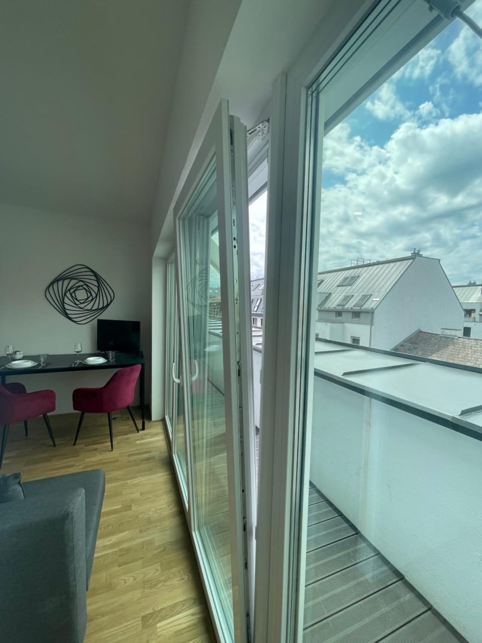 View (from property/room), Balcony/Terrace, Seating area