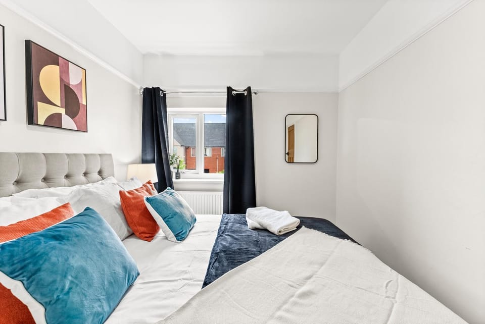 Stunning Norwich Gem Sleeps 7 - Parking - Garden House in Norwich