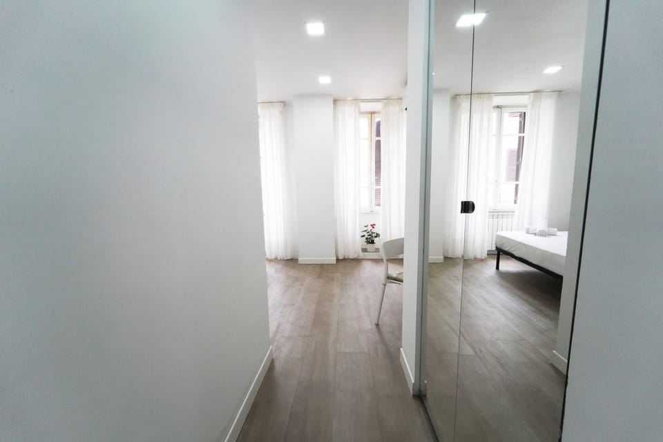 Bed, Bathroom, Photo of the whole room, Bedroom