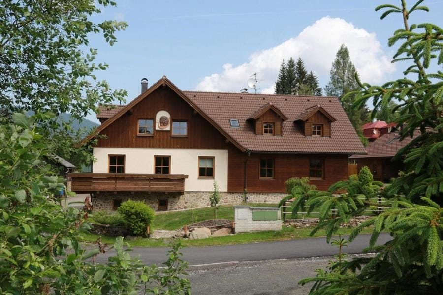 Property building, Natural landscape, Garden, Garden view