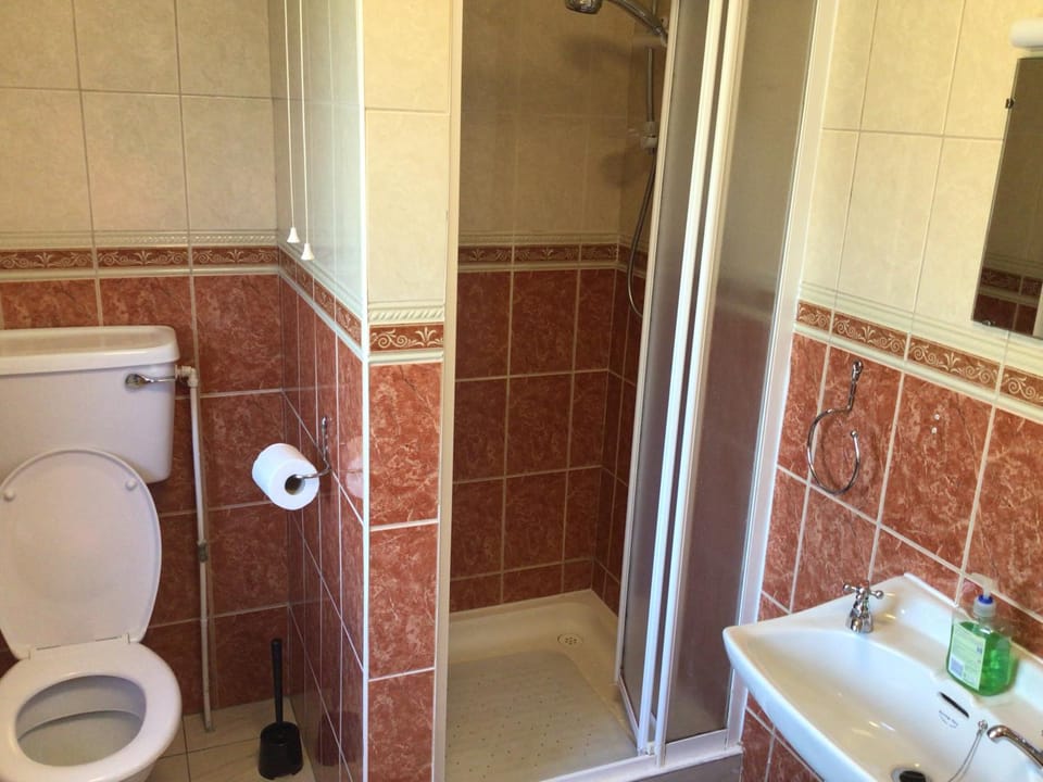 Shower, Toilet, Bathroom