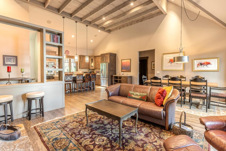 Tamarack Terrace House in Lakeside