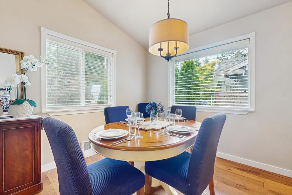 Island Cottage House in Camano Island