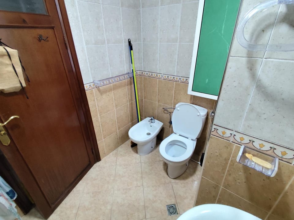 Shower, Toilet, Bathroom, bidet