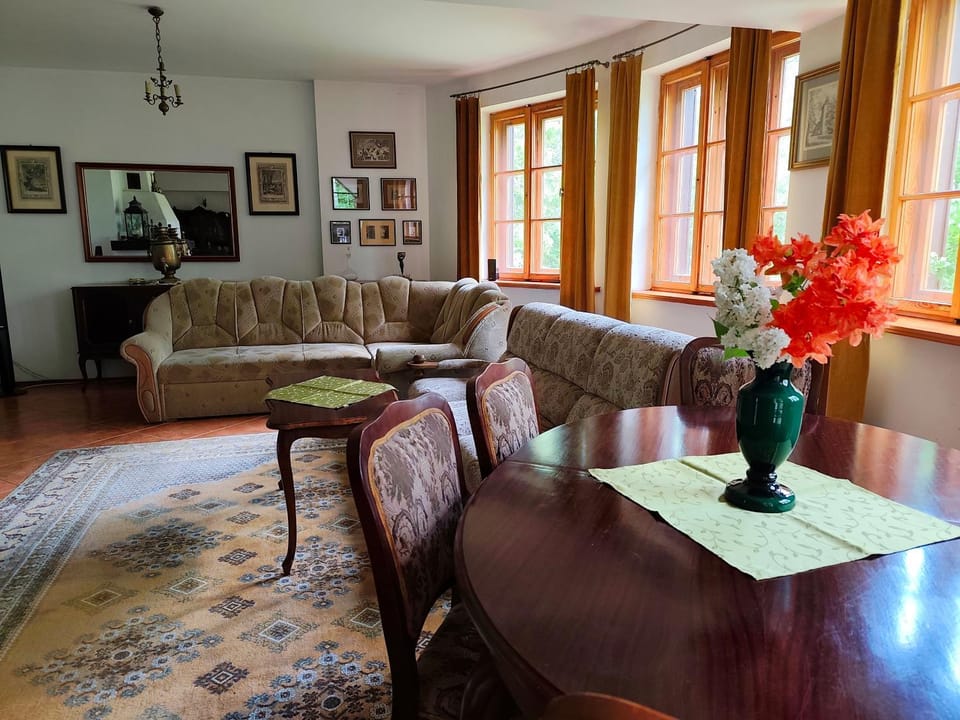 Villa Stare Osieczno Farm Stay in West Pomeranian Voivodeship, Poland