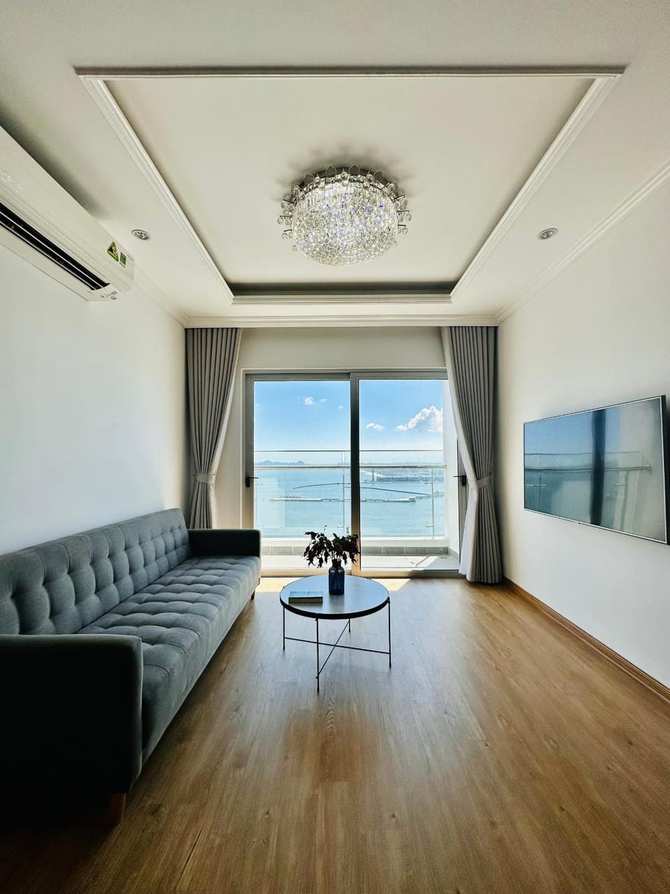 TV and multimedia, Living room, Sea view
