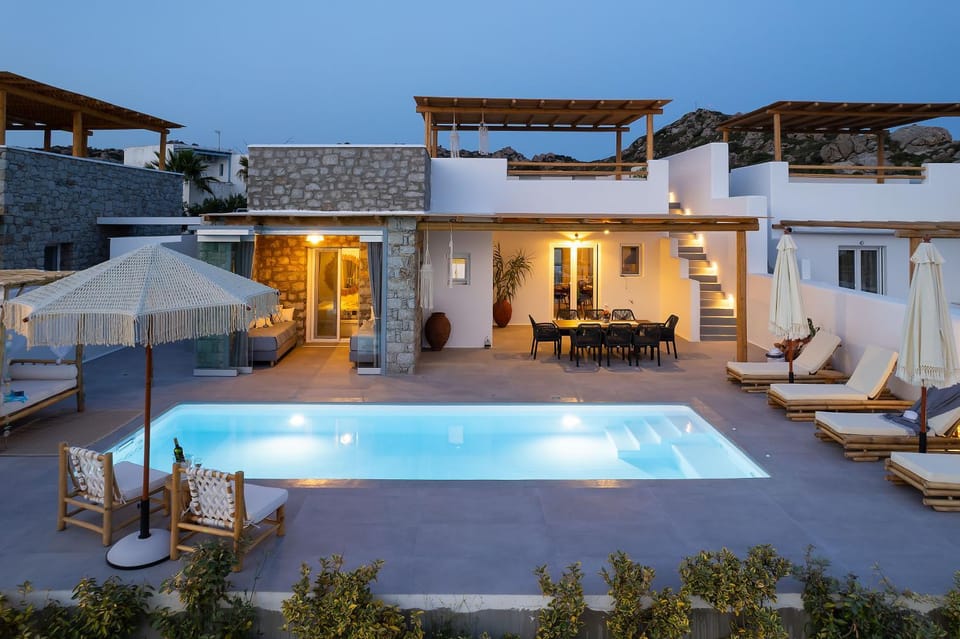 Balcony/Terrace, Pool view, Swimming pool