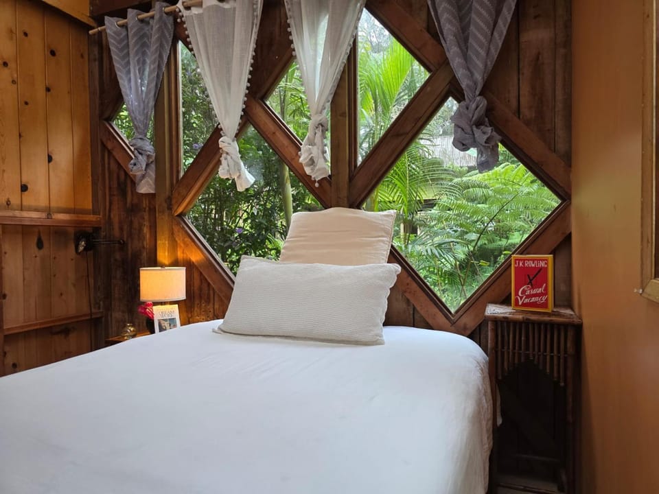 Hamakua Sanctuary Hostel in Big Island