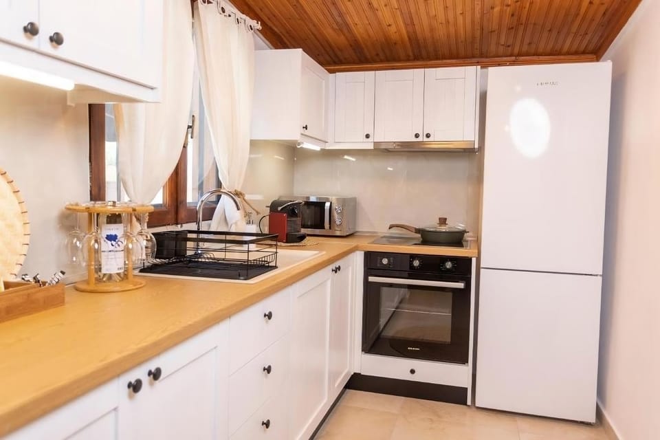Coffee/tea facilities, Kitchen or kitchenette, minibar, pet friendly, toaster