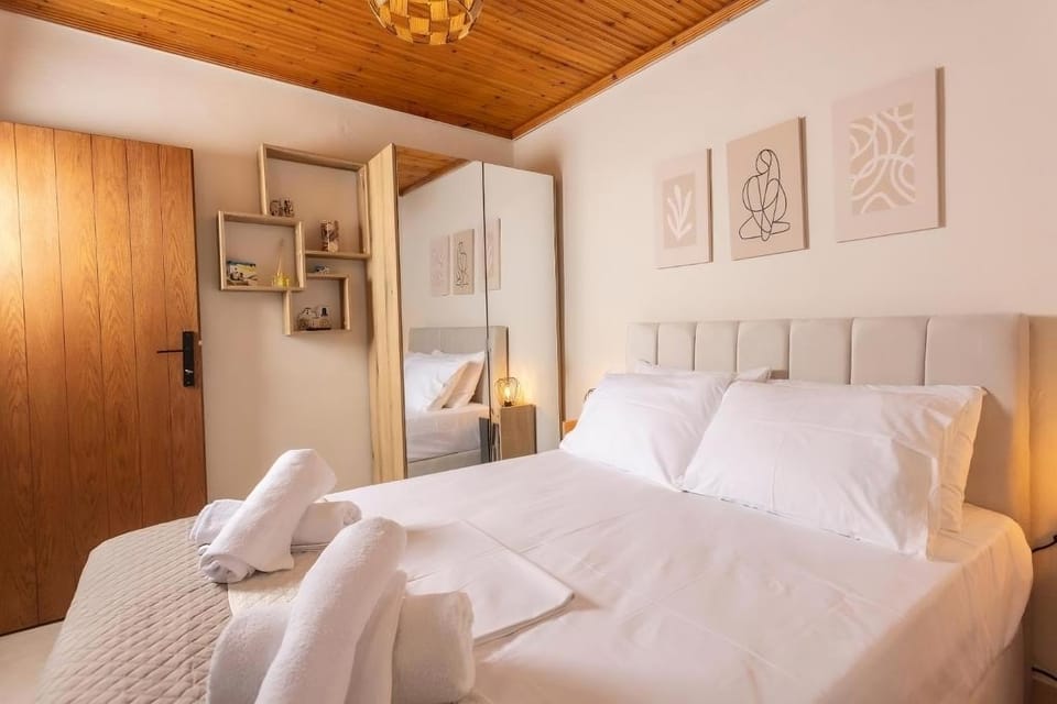 Bed, Bedroom, wardrobe