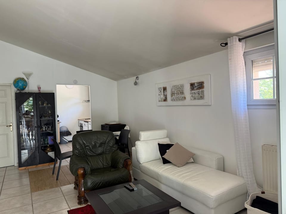 T3 moderne tout équipé - parking gratuit ,clim - WIFI à 15 min Toulouse Apartment in Occitanie