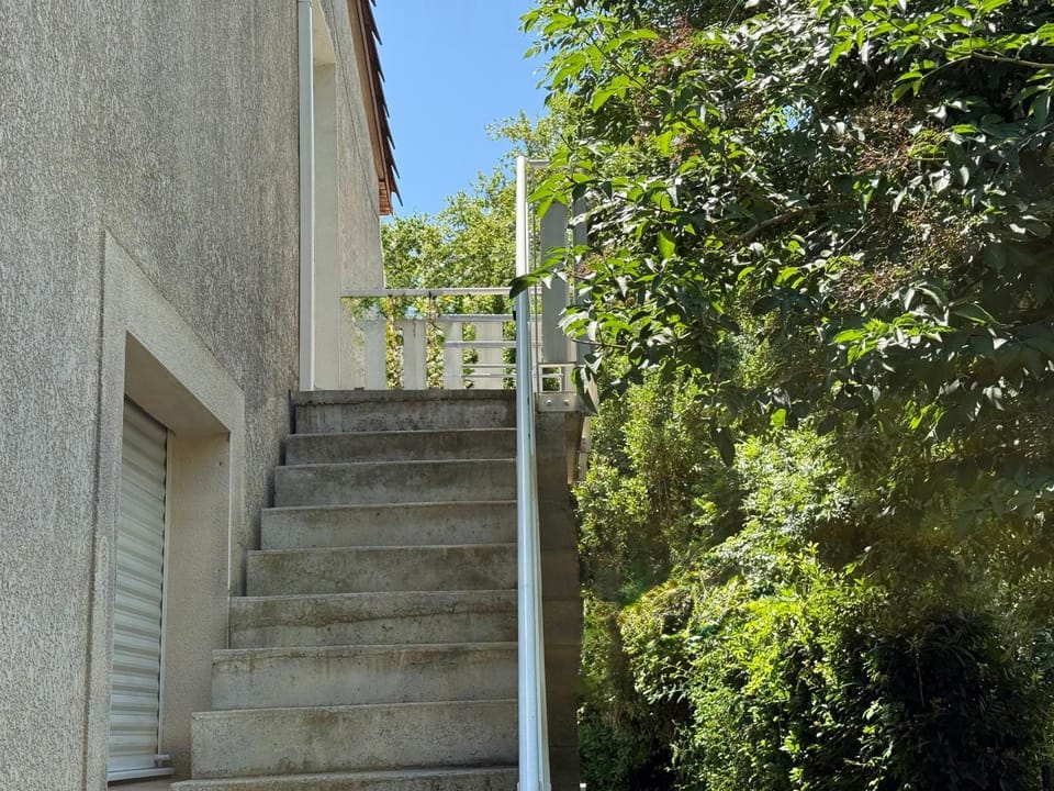 T3 moderne tout équipé - parking gratuit ,clim - WIFI à 15 min Toulouse Apartment in Occitanie