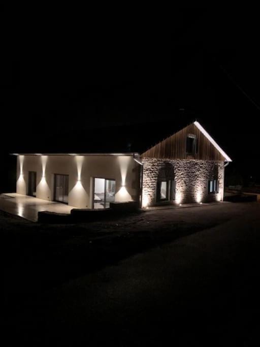 Le Clos du Chêne, maison avec sauna, spa et piscine House in Vosges