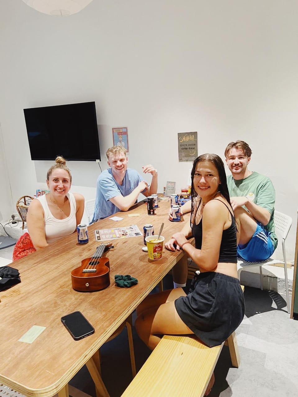 Restaurant/places to eat, Communal lounge/ TV room
