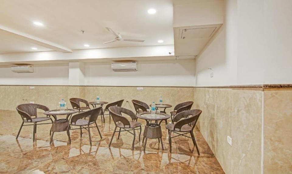 Aviraj Inn Hotel in Noida