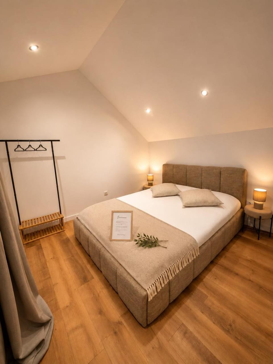 LE JEAN JAURÈS Arrivée Autonome Apartment in Centre-Val de Loire