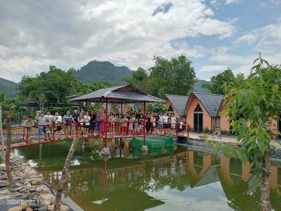 Day, People, Natural landscape, Lake view, Mountain view, group of guests