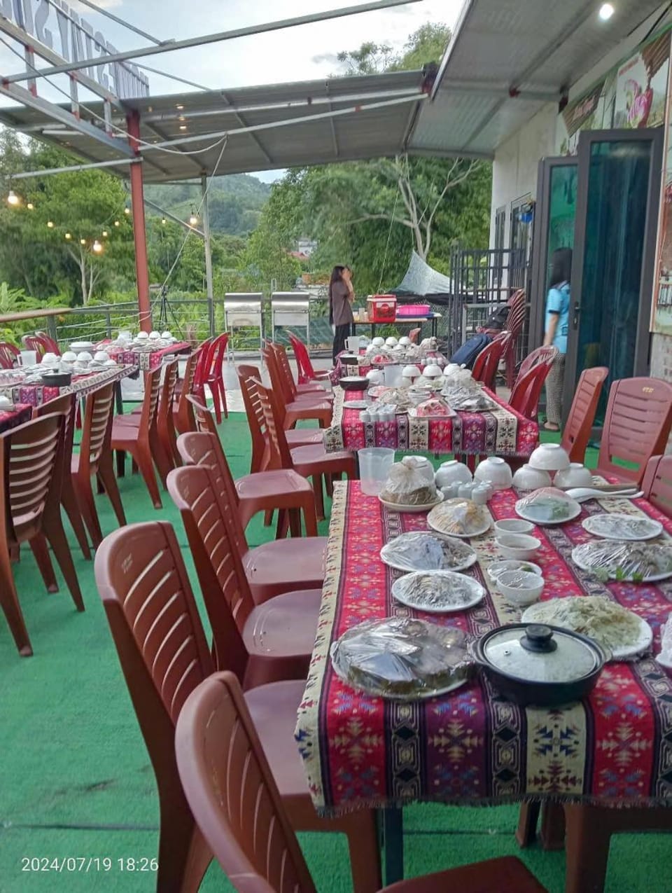 Restaurant/places to eat, Restaurant/places to eat, Banquet/Function facilities, Seating area