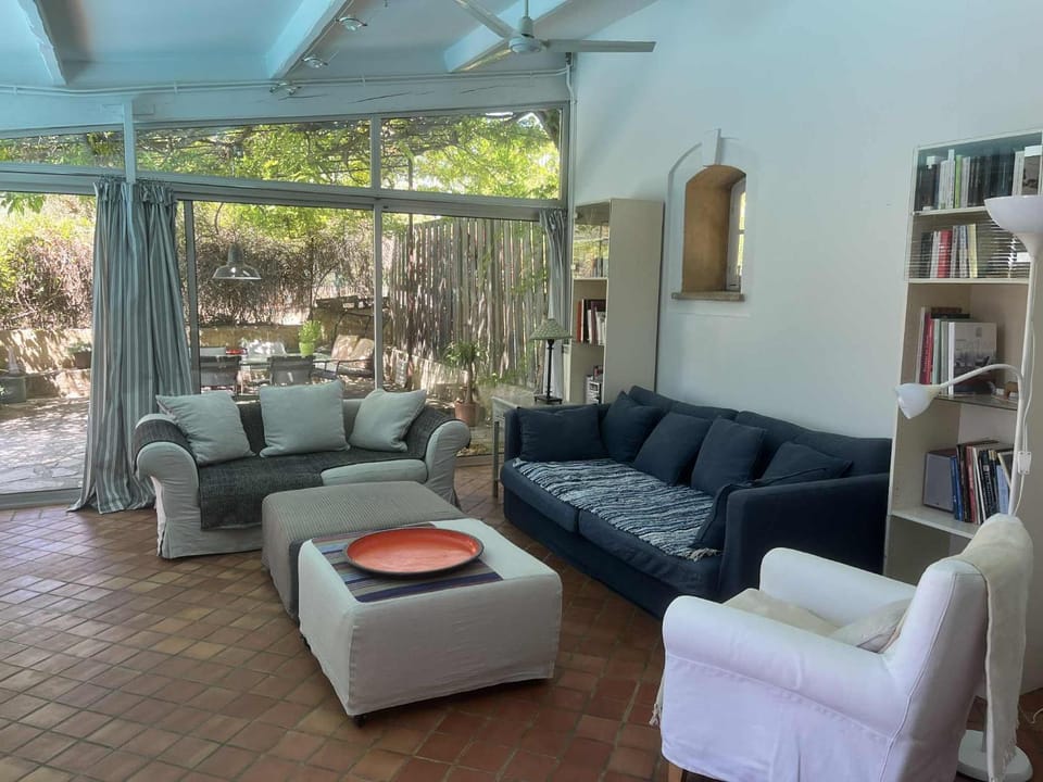 Agréable maison de 65 m2 avec grande piscine House in Aix-en-Provence