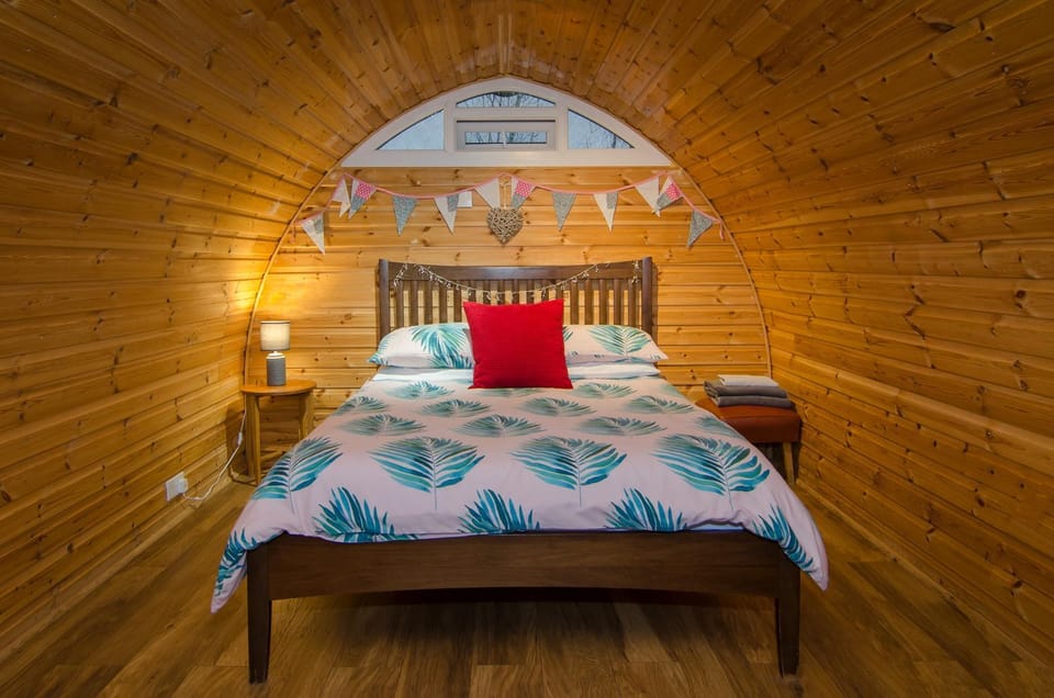 Patio, Bed, TV and multimedia, Coffee/tea facilities, Photo of the whole room, Decorative detail, Bedroom, On site, Pets, Pets, Pets, children, children, children, young children, young children, young children, older children, older children, older children, Family, Family, Family, internet, internet, internet