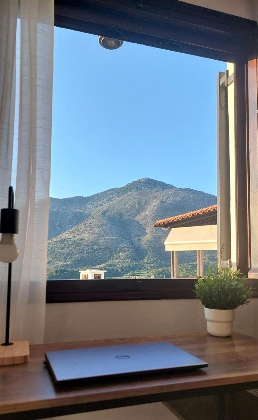 Day, Natural landscape, View (from property/room), Balcony/Terrace, Mountain view