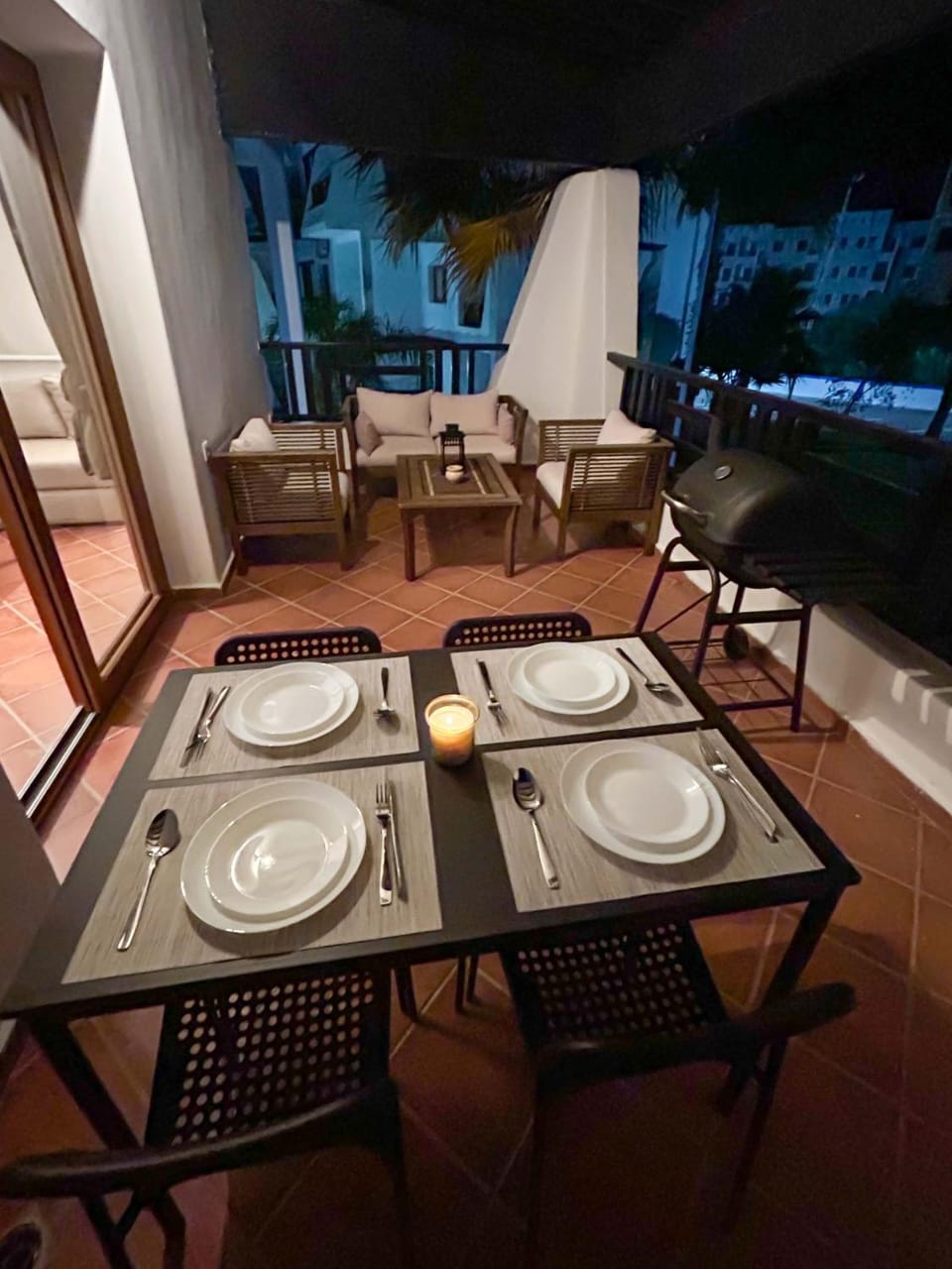 View (from property/room), Balcony/Terrace, Living room, Dining area