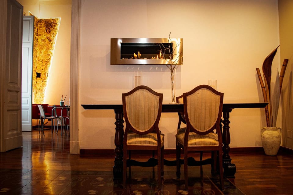 Living room, Seating area, Evening entertainment