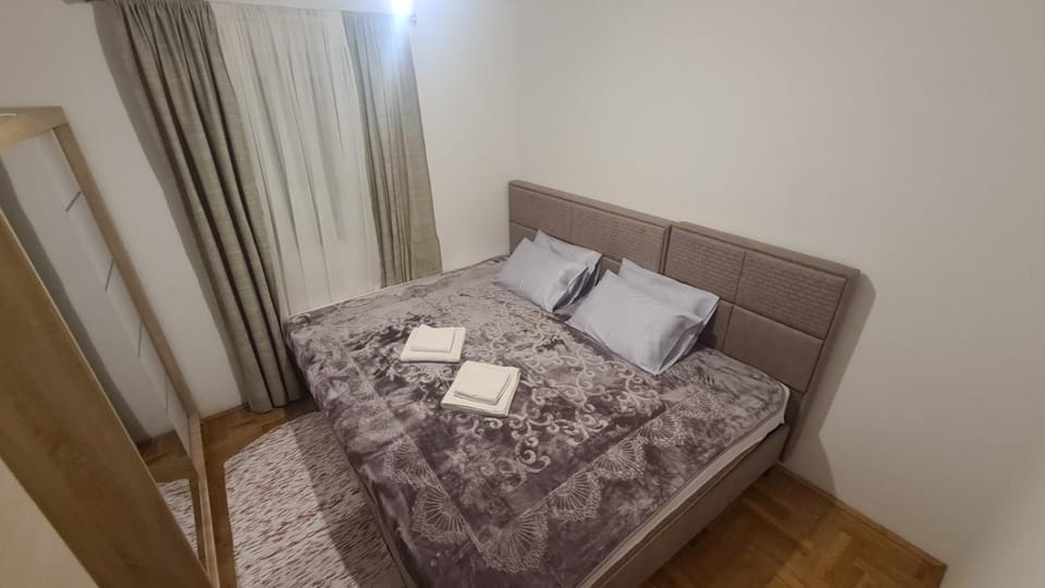 Bed, Bedroom, wardrobe
