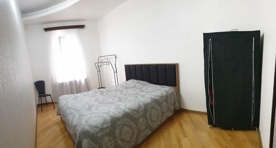 Nino's apartment-Isolated floor for rent Apartment in Tbilisi, Georgia