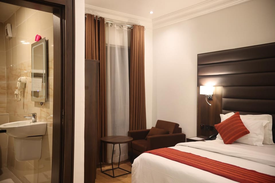 Shower, Bed, Bathroom, Bedroom