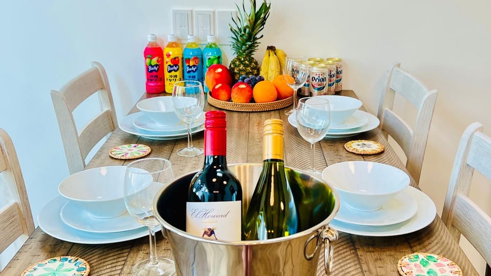 Food and drinks, Dining area, Food, Drinks, Alcoholic drinks