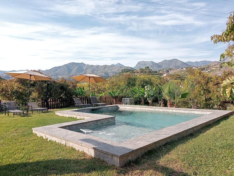 Mountain view, Swimming pool