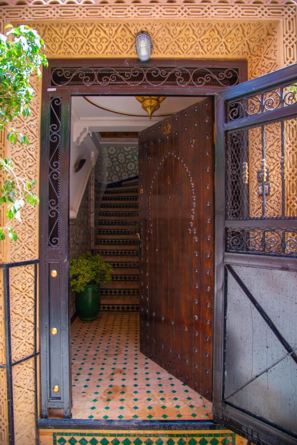 Facade/entrance