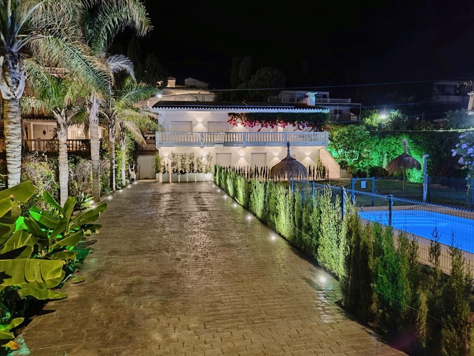 Property building, Night, Garden, Garden view, Pool view, Swimming pool