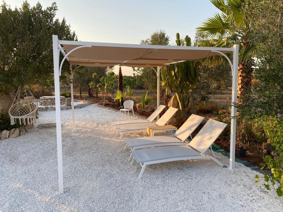 sunbed