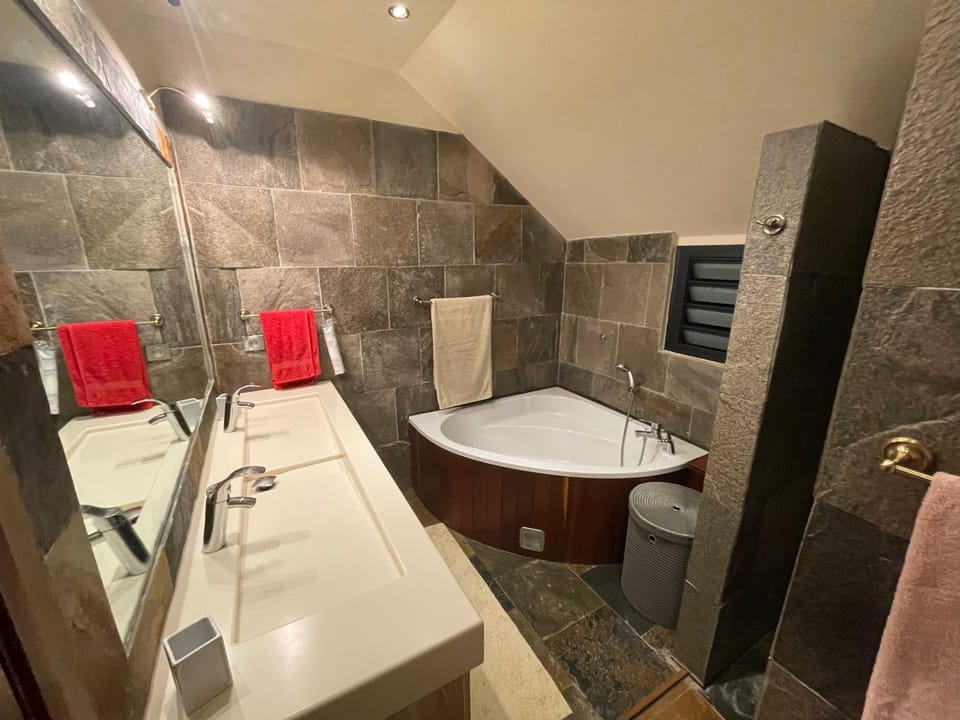 Shower, Bath