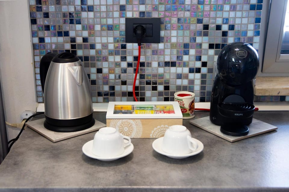 Coffee/tea facilities, Kitchen or kitchenette