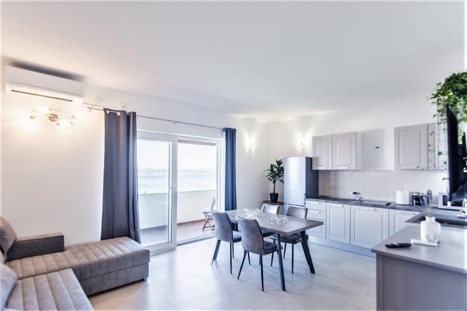 Dining area, air conditioner