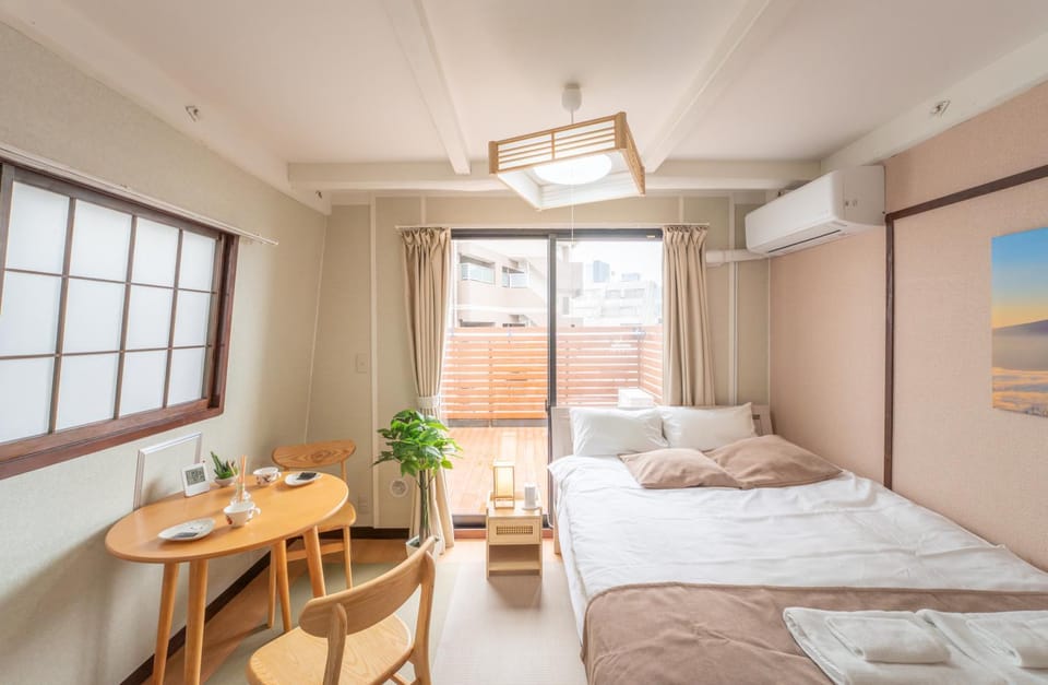 NEW OPEN! Nearest JR Shinokubo and JR soubu line HIgashinakano, shinjuku 5 minute ginza 25 minute asakusa 35 minute Apartment in Shinjuku