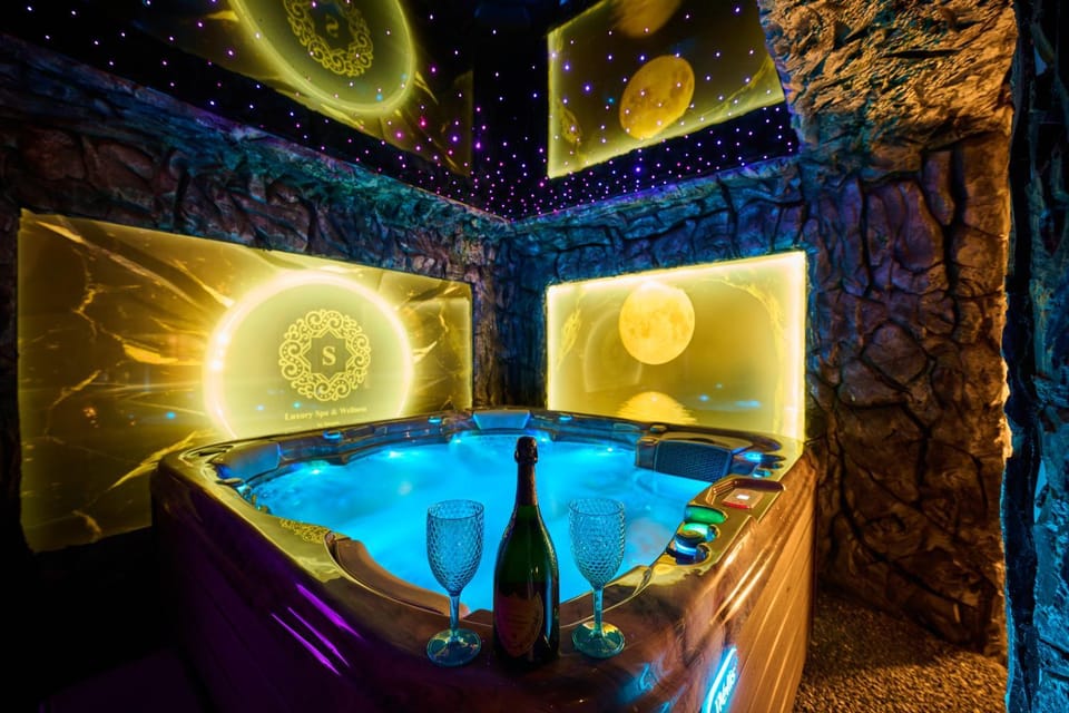 Hot Tub, Spa and wellness centre/facilities