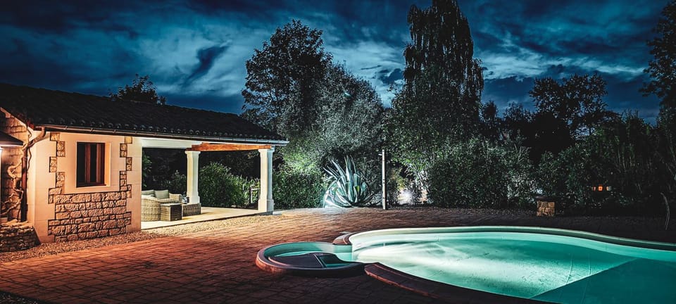 Night, Balcony/Terrace, Garden view, Swimming pool, Swimming pool