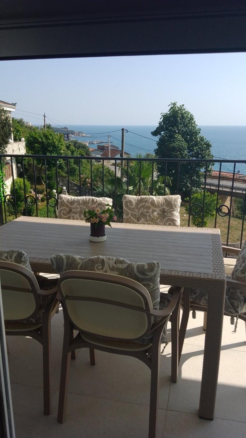 Vila HELENA Apartment in Ulcinj Municipality